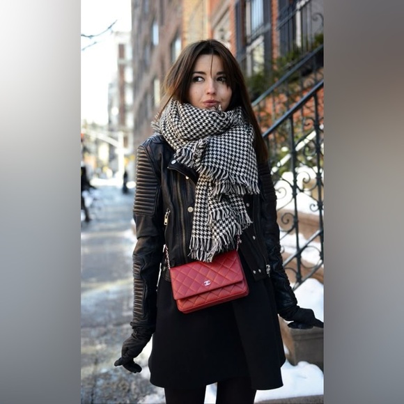 New! Authenticated Chanel CC Patent Leather CORAL RED MINI Bag SHW WOC - Picture 11 of 16